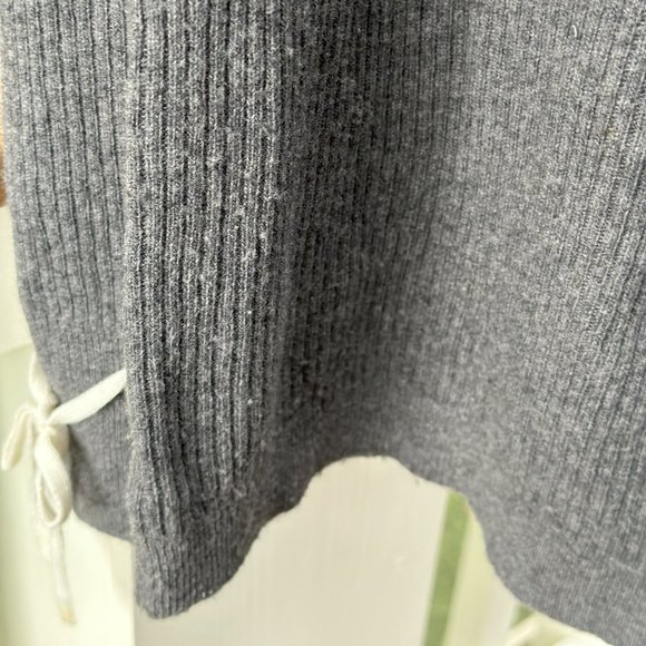 Banana Republic Merino Cashmere Blend Sweater - Italian Yarn by Filpucci Sweater - Picture 6 of 10